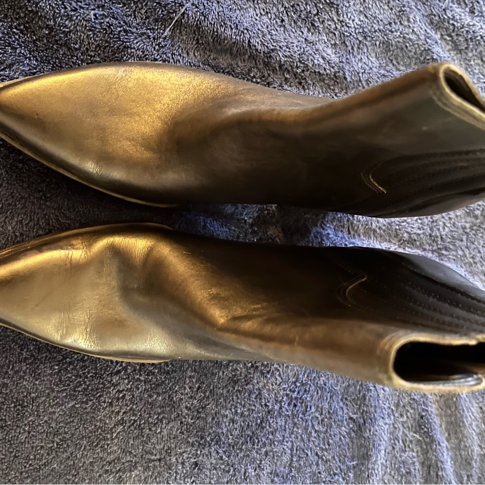 Marc Fisher Black Leather Heeled Boots